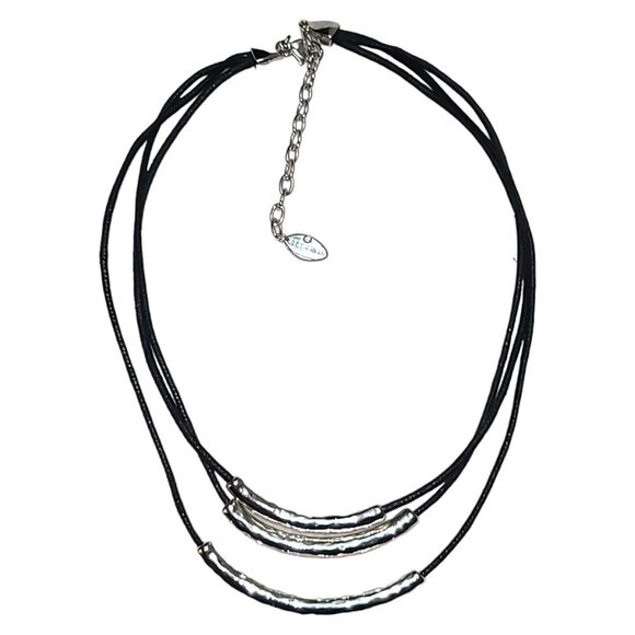 Vintage St Thomas Signed Black Leather Silver Tone Metal Necklace 16"-18" - Picture 2 of 6